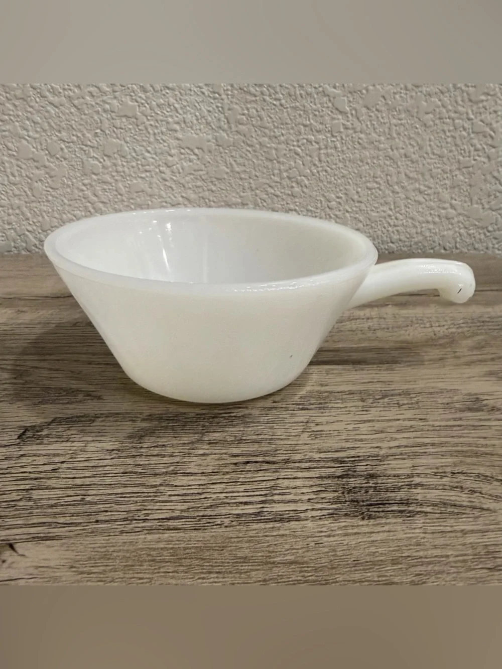 Set Of 4 Anchor Hocking Fire King White Milk Glass Soup Bowl 5